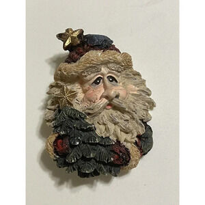 Vintage Boyds Bears Santa Holiday Christmas Wreath Resin Signed  Brooch Pin